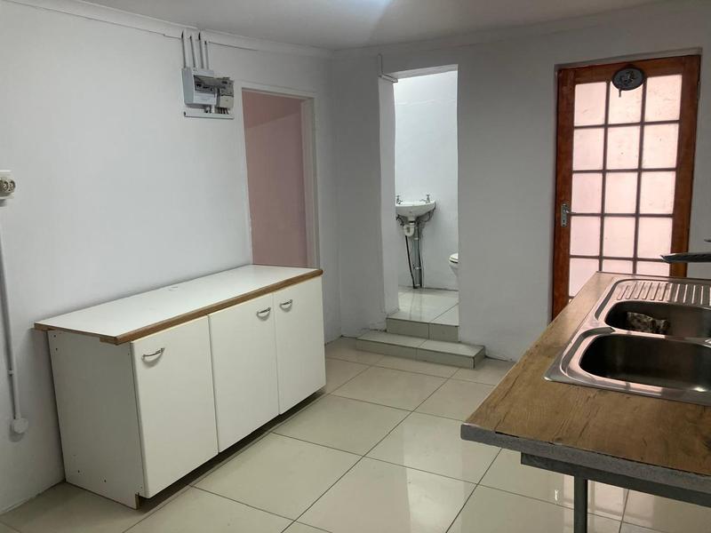 To Let 2 Bedroom Property for Rent in New Woodlands Western Cape